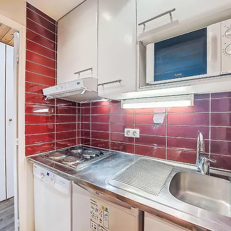 Apartment Les Tommeuses - Val Claret-28 By Interhome